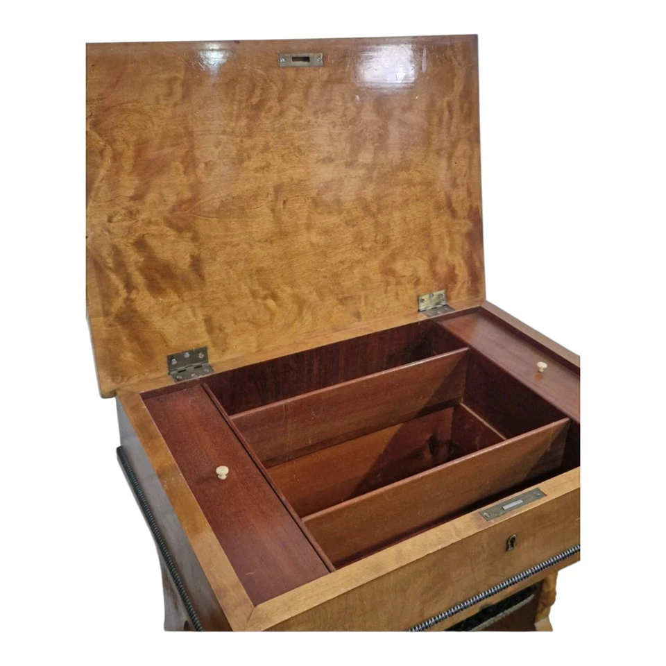 Antique continental sewing work storage console table - side occasional table - Image 4 of 4