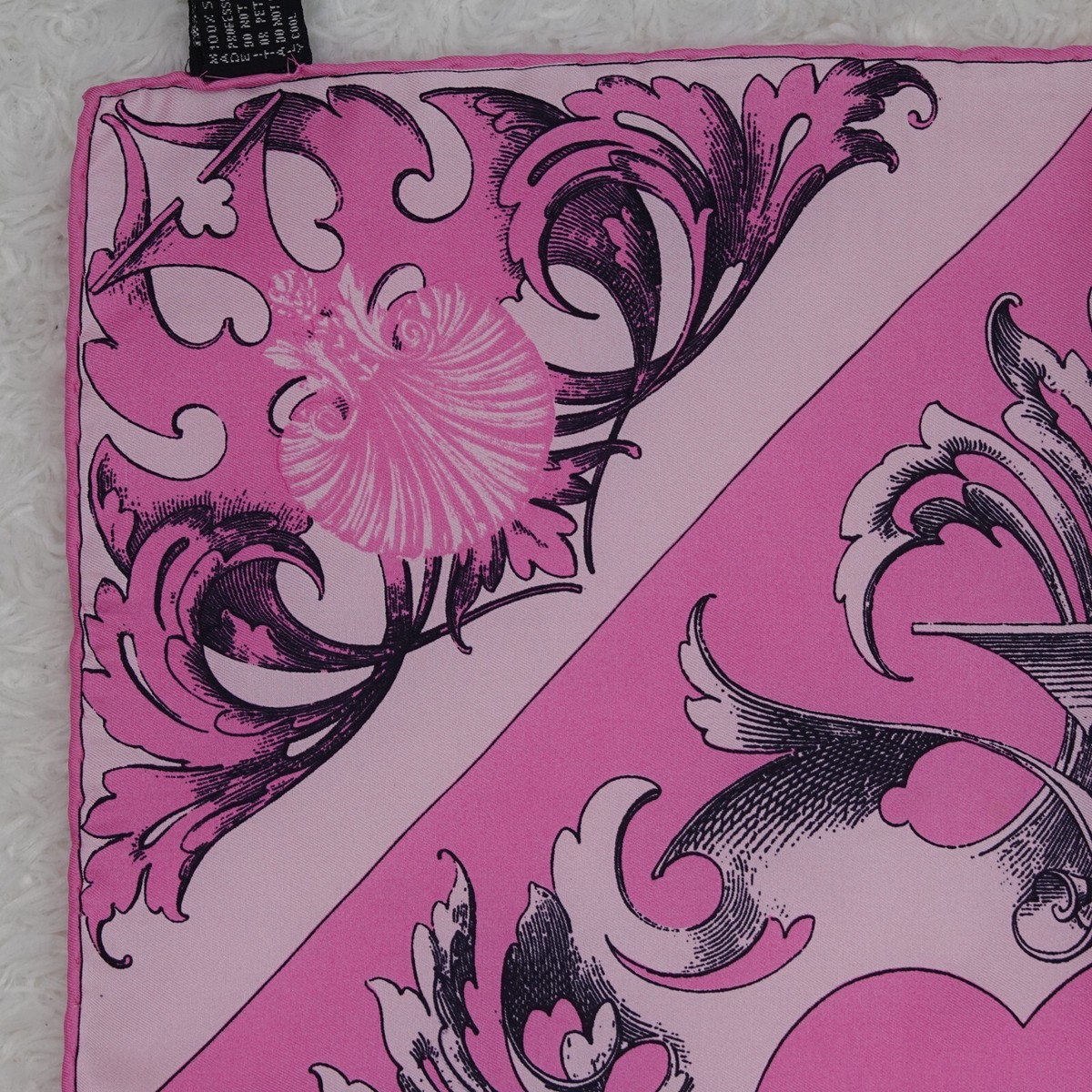 M292 ATELIER VERSACE Silk Pink Scarf Scarves Pocket Square 16
