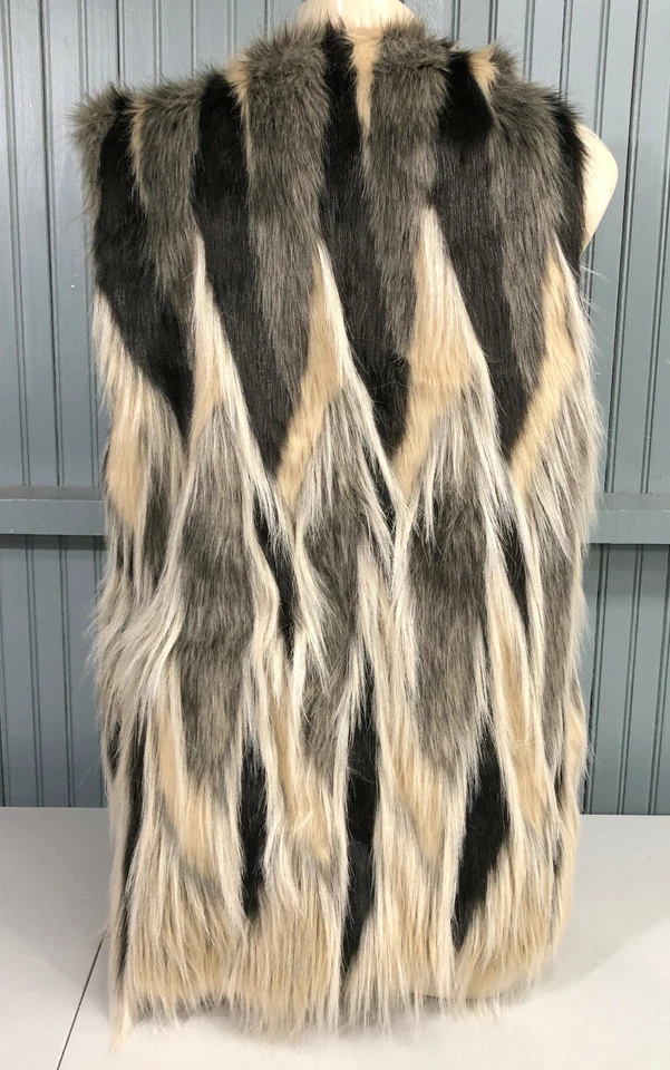 GB Dillards Gianni Bini 人造毛皮背心女式中号  — 第 2/4 张图片