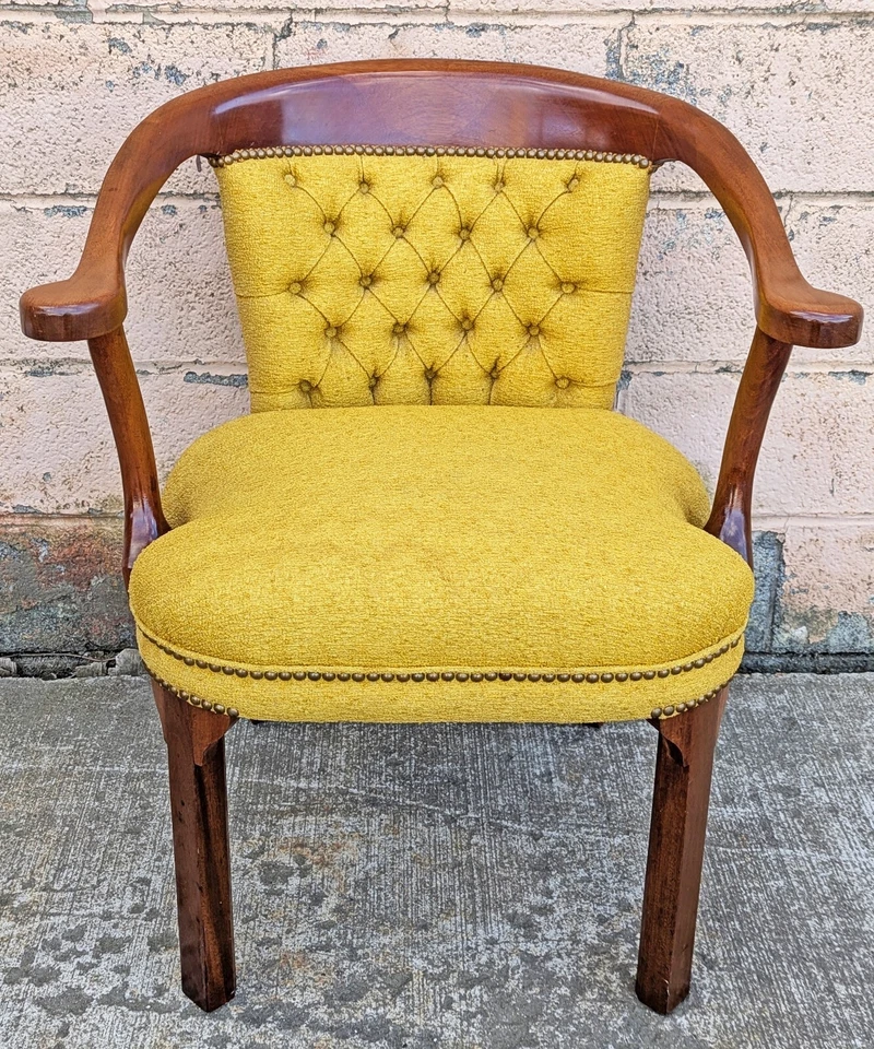 Antigua silla vintage antigua de madera maciza de caoba tapizada de tela Foto 2 de 4
