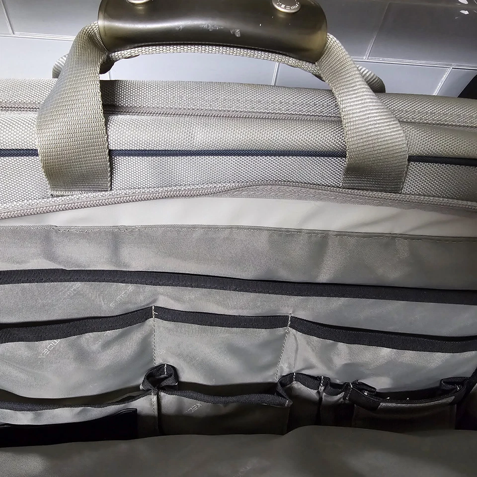 Bolsa grande vintage para computadora portátil Sumdex ▪︎ Se adapta a computadoras portátiles de 17" Foto 4 de 4