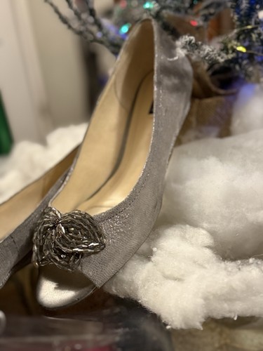 Alex Marie Women 10 Gray Metallic Peep Toe Beaded Wedge Flats - Picture 6 of 13