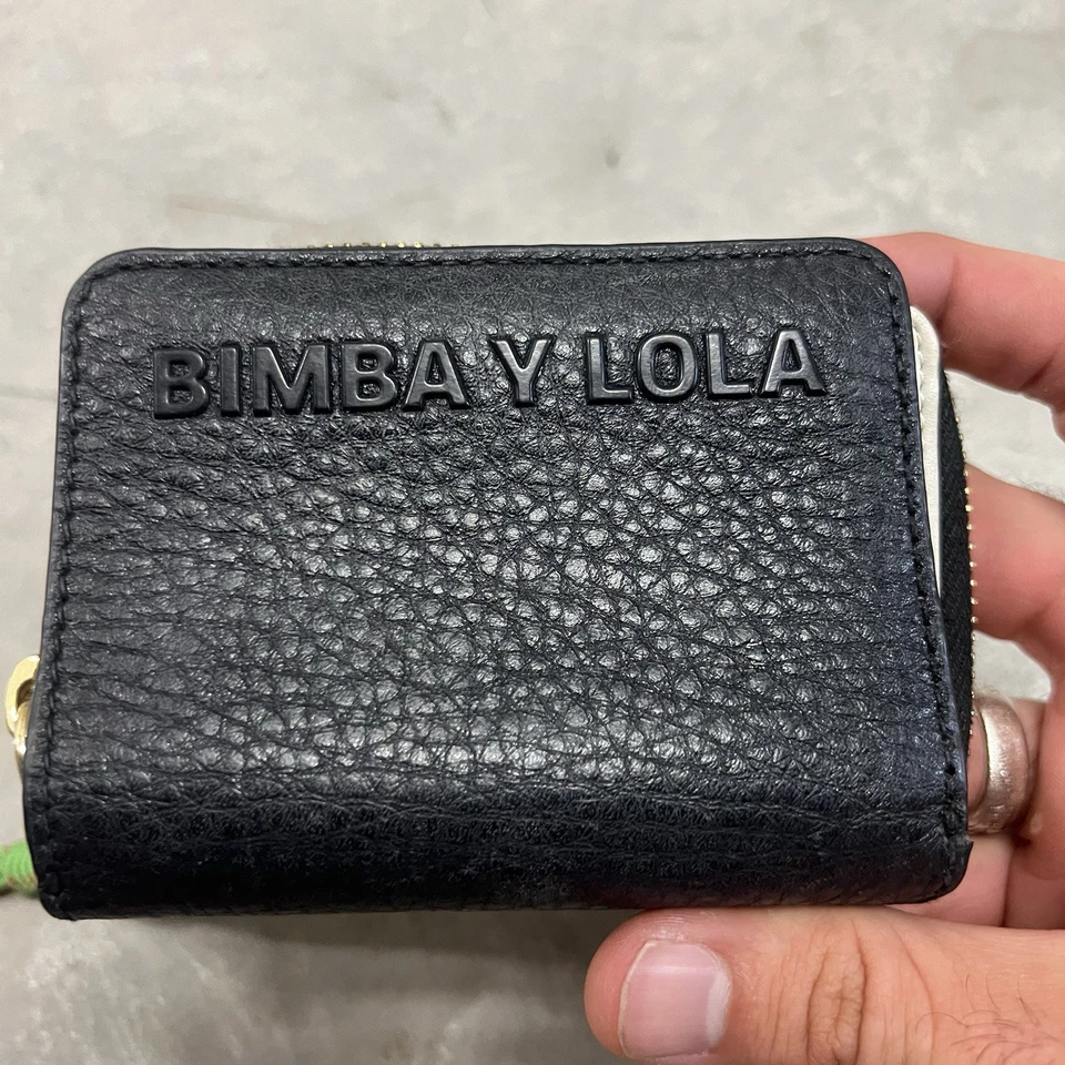 Bimba y Lola Muñequera Negra Billetera Tarjeta Monedero Nylon Logo Correa Ligera Foto 2 de 4