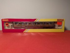 Hornby R4322  LNER Teak Composite Coach 22357 - OO gauge - New