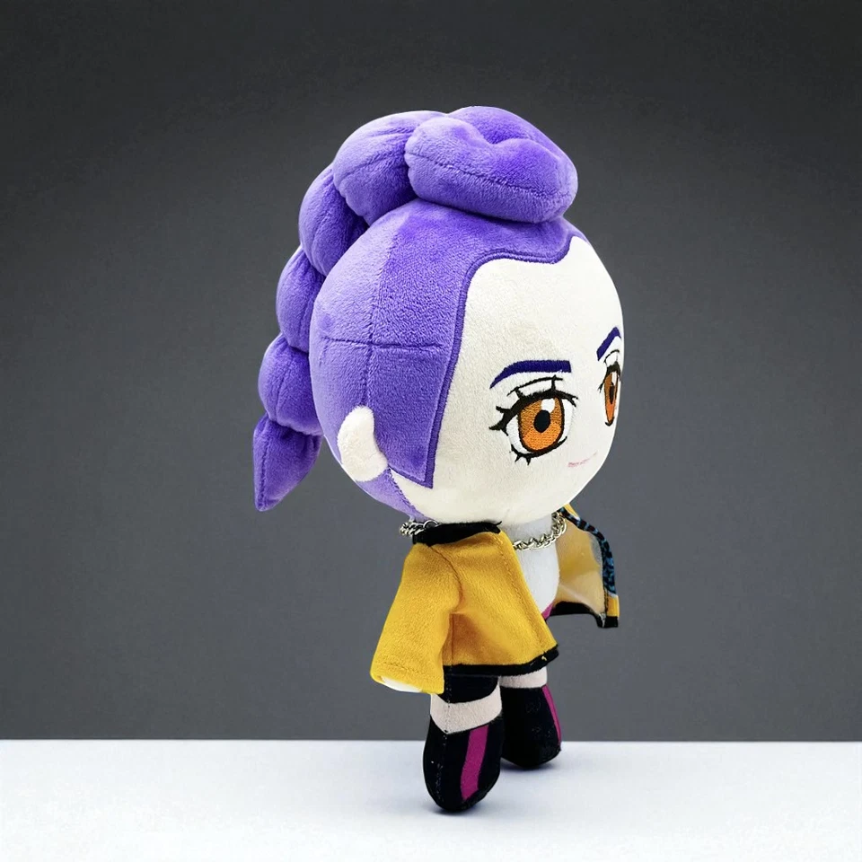 26cm KPop Demon Hunters Rumi Plush Toy, Cute Anime Collectible, Gift for Fans - Image 3 of 3