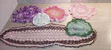 Konvolut Vintage Handarbeit Häkeldeckchen, bunt 