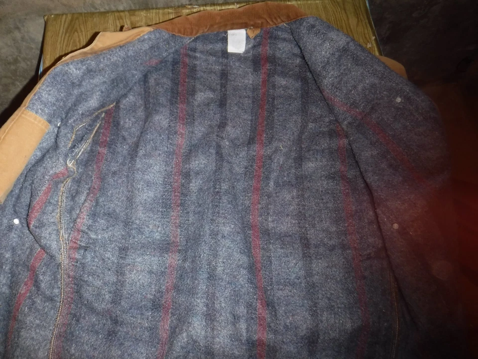 Casaco vintage Carhartt 1989 forrado com cobertor 100 anos feito nos EUA GG L@@K - Imagem 2 de 4