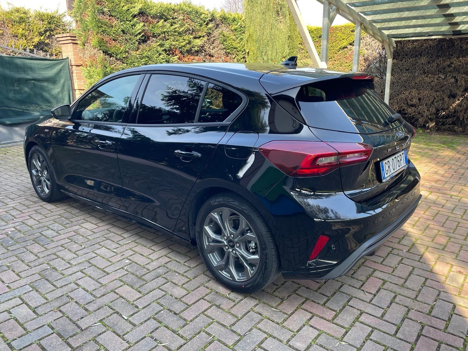Ford Focus 1.0 Ecoboost Hybrid ST-Line X 125cv foto 2