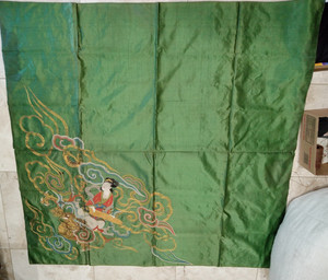 VINTAGE / ANTIQUE JAPANESE SILK EMBROIDERED - WALL HANGING - GILT GODDESS