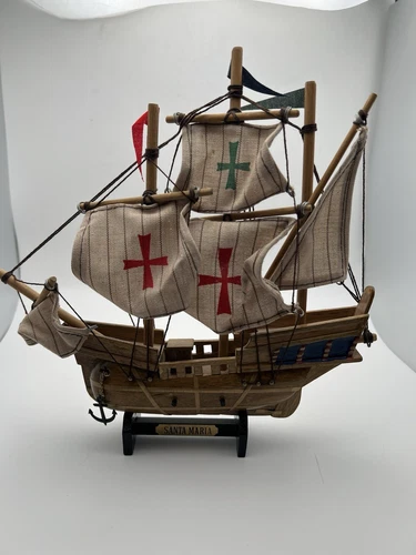 Vintage Wooden Ship Model Santa Maria Home Boat Yacht Coastal Decor