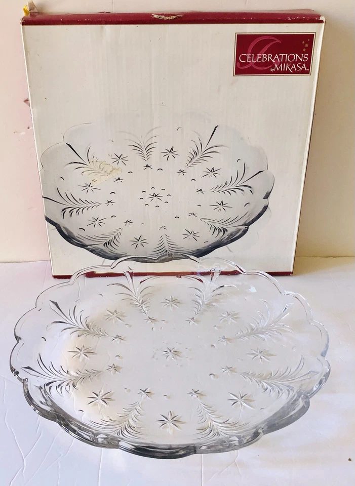 PLATO CELEBRACIONES POR MIKASA COLECCIÓN NOCHE NAVIDAD 15" CRISTALINO Foto 2 de 4