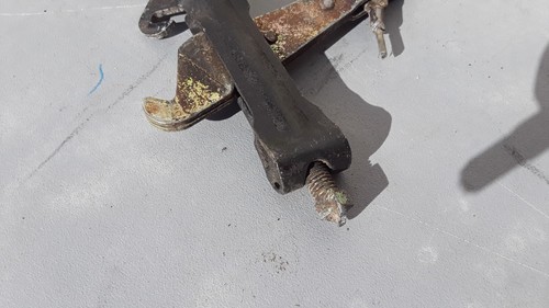 1981 Mercedes Benz W123 Parking Brake Cable Adjuster Tensioner Bracket Kit OEM - Picture 18 of 24