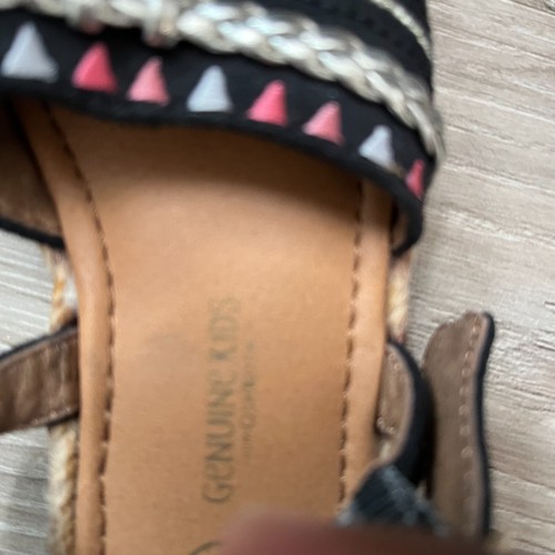 Oshkosh Genuine Kids Black Espadrille Sandals Toddler Girls Summer Beach Sz 6 - Picture 4 of 8