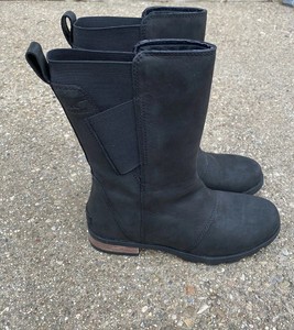 sorel emelie mid boot