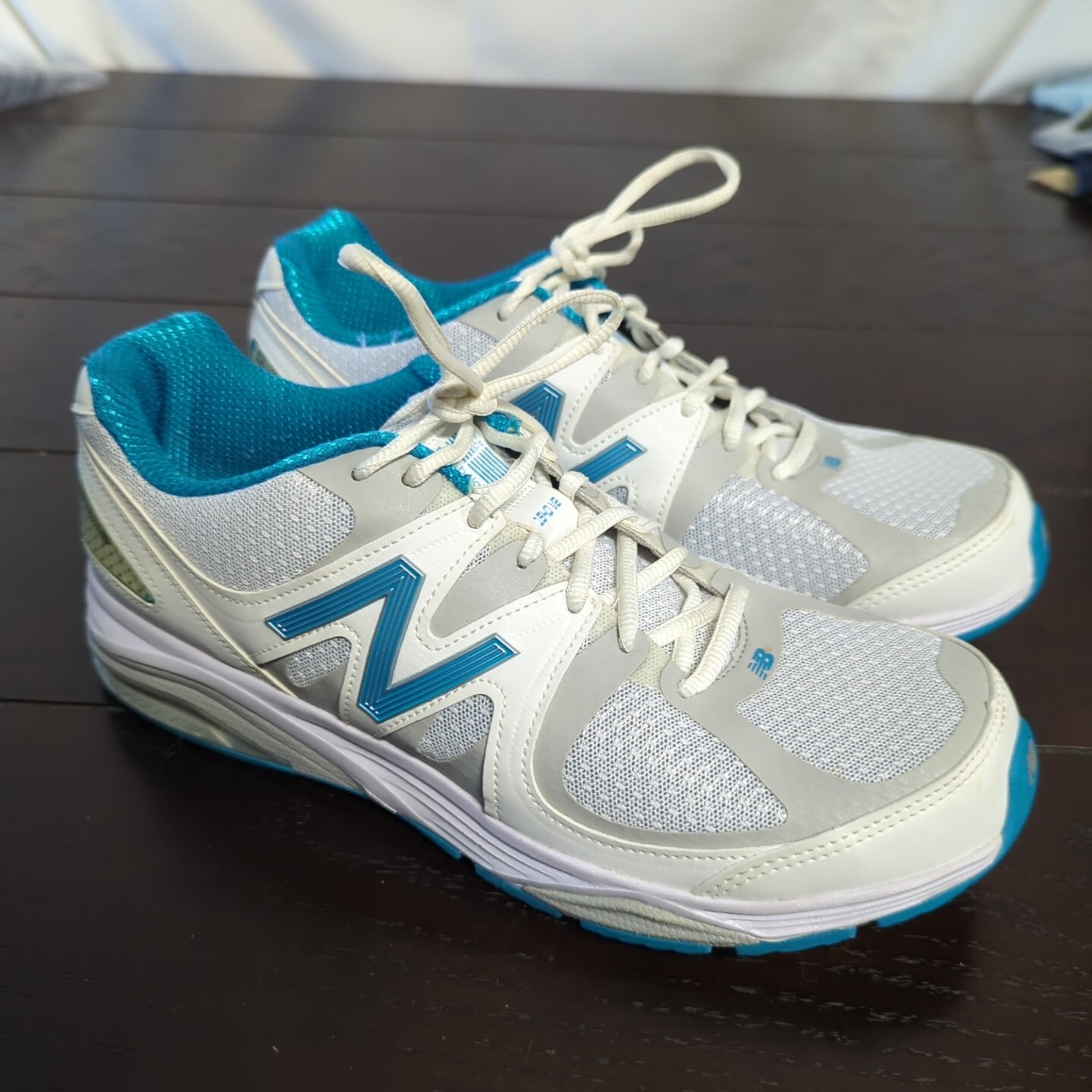 New Balance 1540V2 10 Womens USA Made Running Shoe Blue White ENCAP