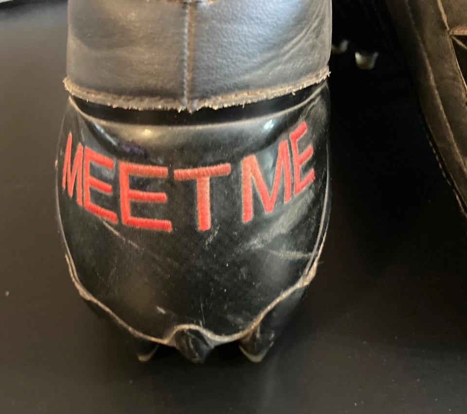 Leodis McKelvin Meet Me In Hawaii Nike NFL Football Spikes - Buffalo Bills Foto 3 de 4