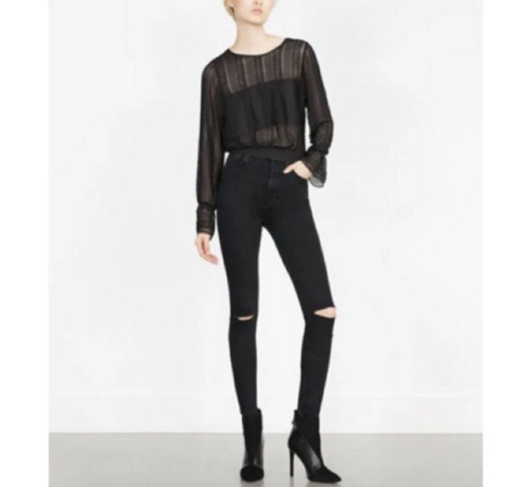 Black skinny hot sale jeans distressed