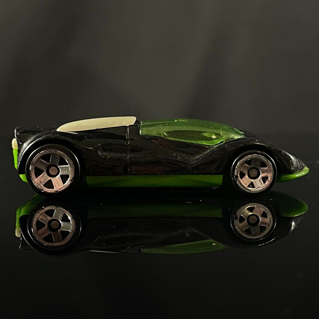 Picture 4 of 8