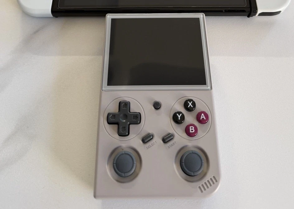 BATLEXP G350 Retro Handheld Console Linux 64-bit System 3.5" IPS