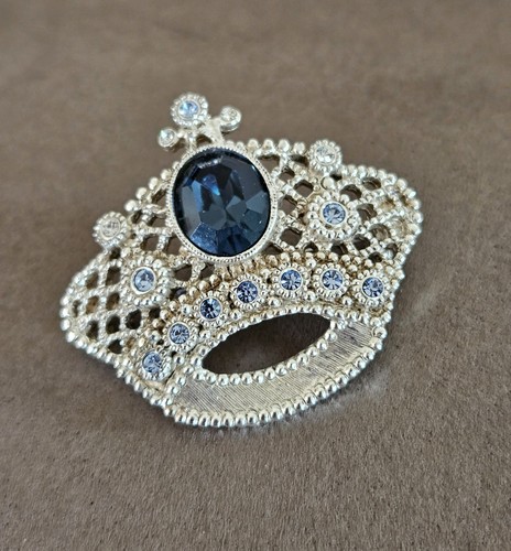 Vintage Filigree Crown Brooch produced by the 1928 Jewelry Company
