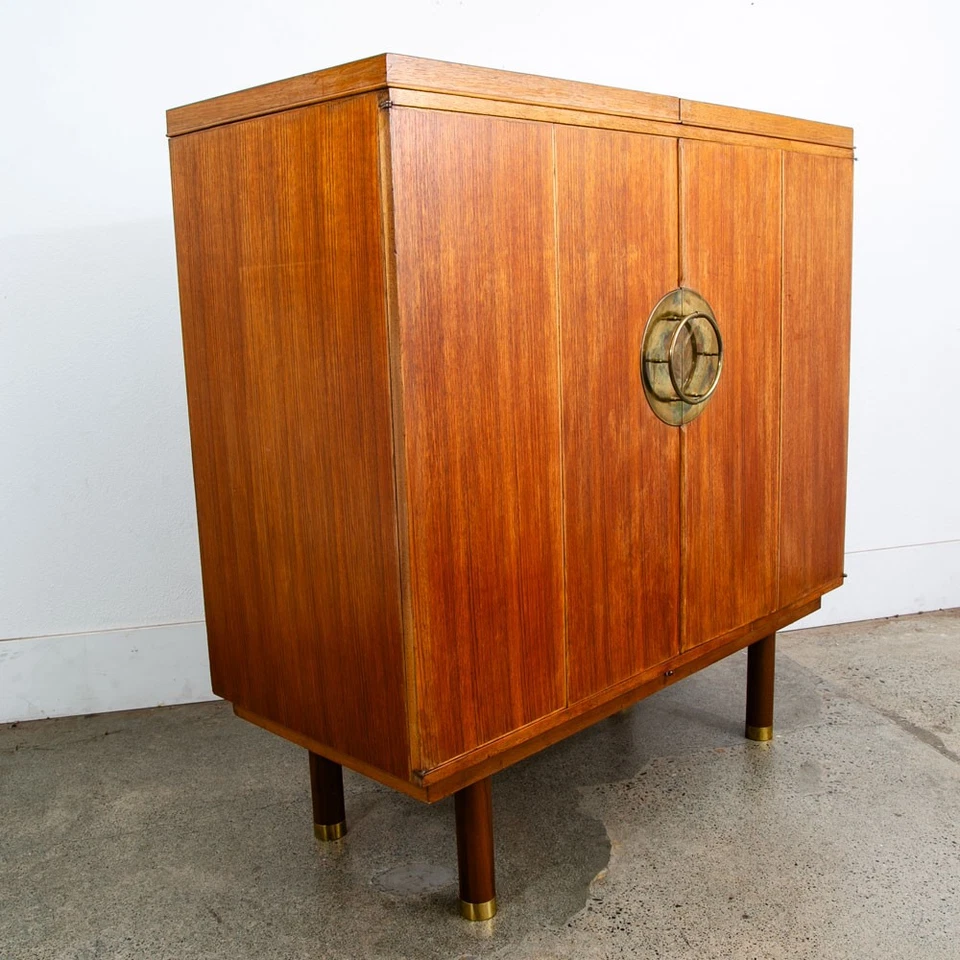 Gabinete de audio Credenza moderno de mediados de siglo almacenamiento de vinilo teca Renzo Rutili Mcm Foto 2 de 4