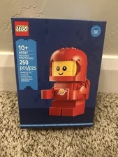 LEGO 40767 Up-scaled Baby Astronaut