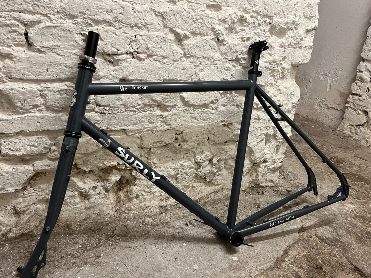 Surly Disc Trucker Reiserad Rahmenkit 52cm graphite grey