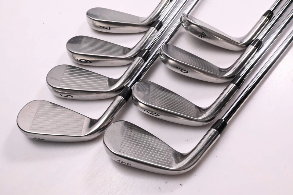 Titleist 718 AP1 Irons / 4-PW+48° / Regular Flex AMT Red R300 Shafts - Image 4 of 4