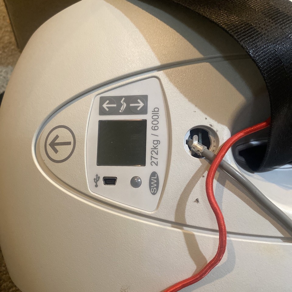 Arjo Maxi Sky 2 Digital Patient Ceiling Lift 600LB Limit With Remote