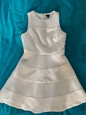 NWOT Womens Ann Taylor Dress .size 4