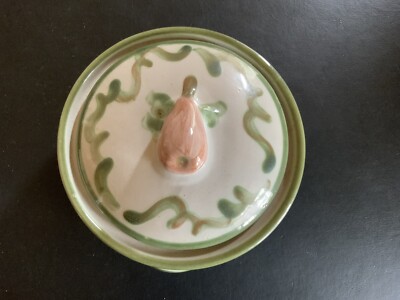 Louisville Stoneware Casserole Dish With Lid, Pear 7 