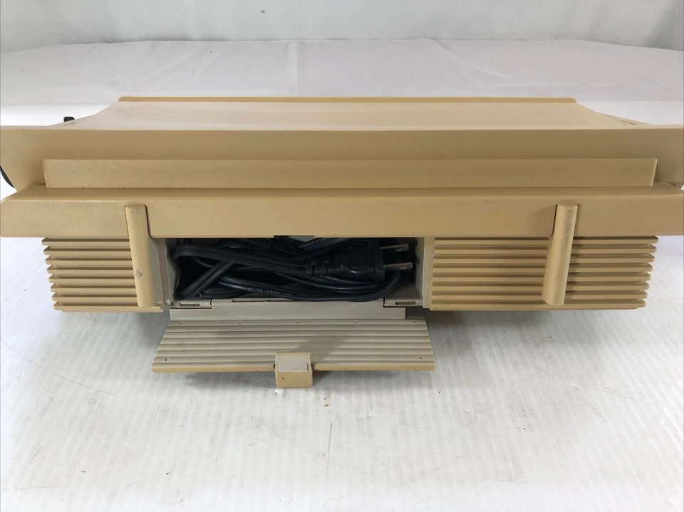 Máquina de escribir AT&T 6210 SureSpell I, carro 12", cubierta de teclado, mango Foto 4 de 4