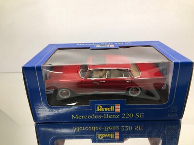 REVELL 08942 MERCEDES BENZ 220 SE OPEN SUNROOF -RED 1:18- HIGH QUALITY IN BOX