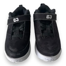 Nike Air Jordan Max Aura 3 Toddler 9C Black White DA8023-002 Sneakers