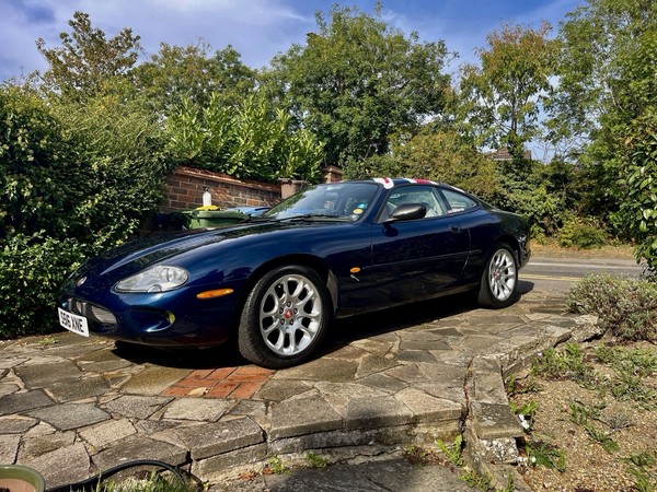 eBay - Jaguar XKR 1998 X100