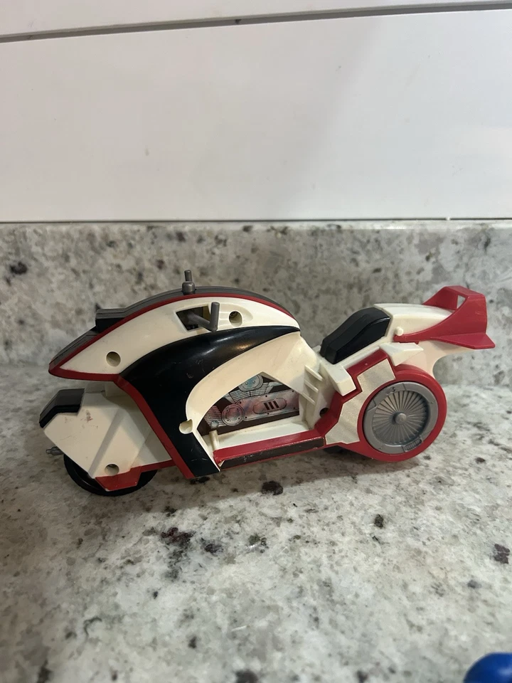 RARE! New 1995 Kenner VR Troopers Virtual Armor Ryan Steele And Bike Incomplete - Image 3 of 4
