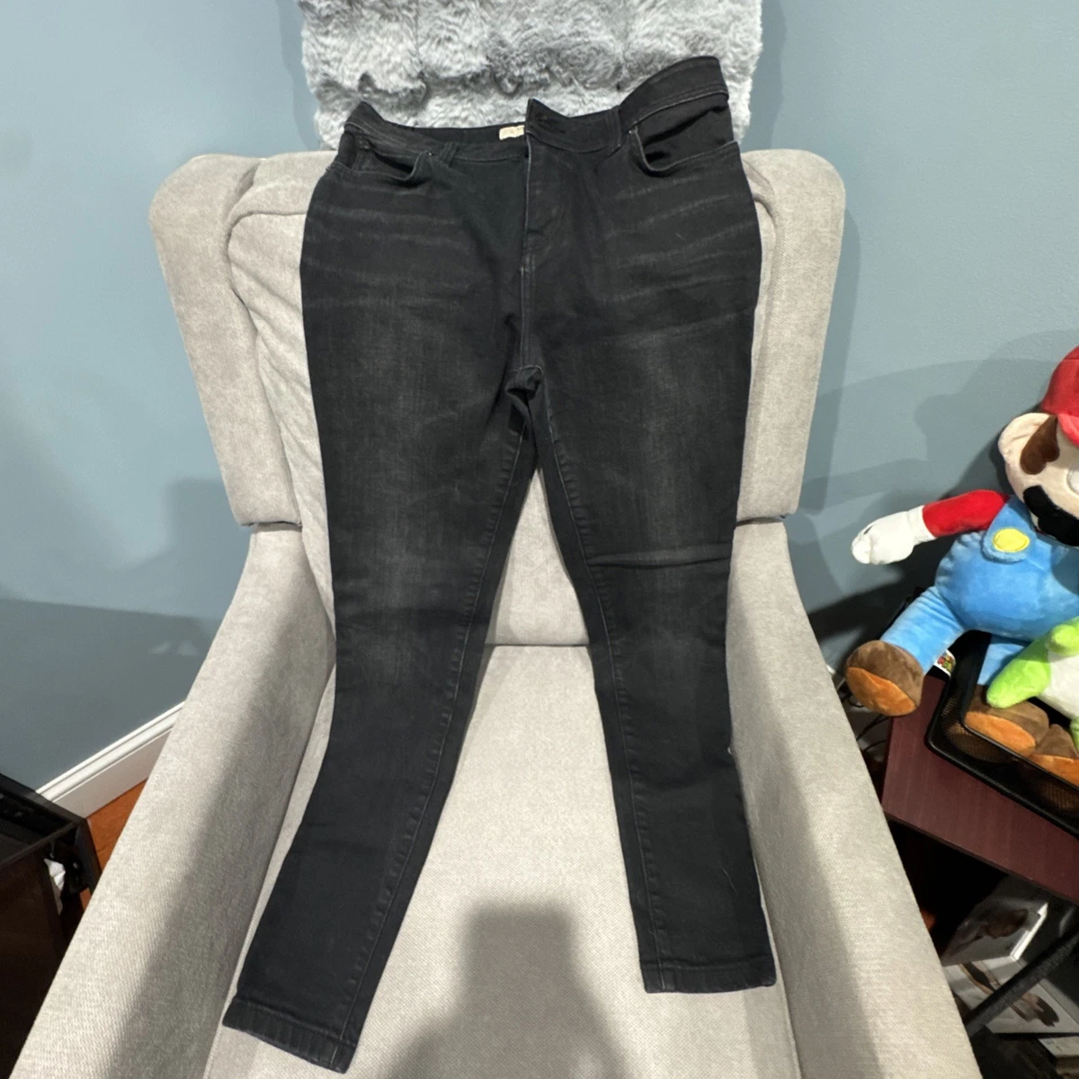 Burberry Low (6.5-8.5 in) Rise Regular Size Jeans for Women for
