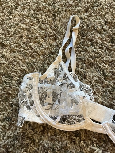 Victoria Secret Bra 32B Low Cut Demi White Unlined Unpadded Underwire EUC - Picture 3 of 11