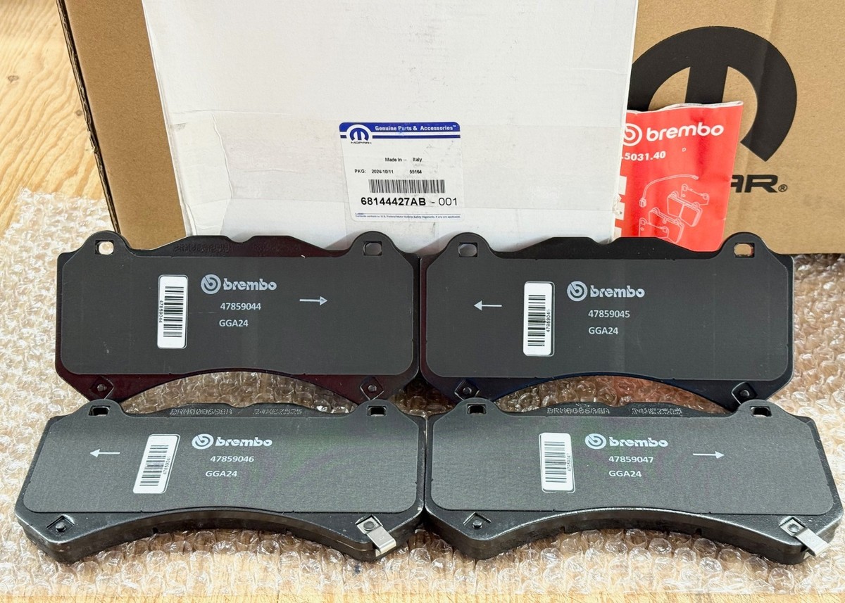 SRT BREMBO FRONT BRAKE PADS 2012-2020 JEEP GRAND CHEROKEE OEM