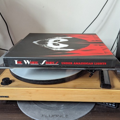 Third Man Vault #23: The White Stripes - Under The Amazonian Lights Complete - Picture 15 of 17