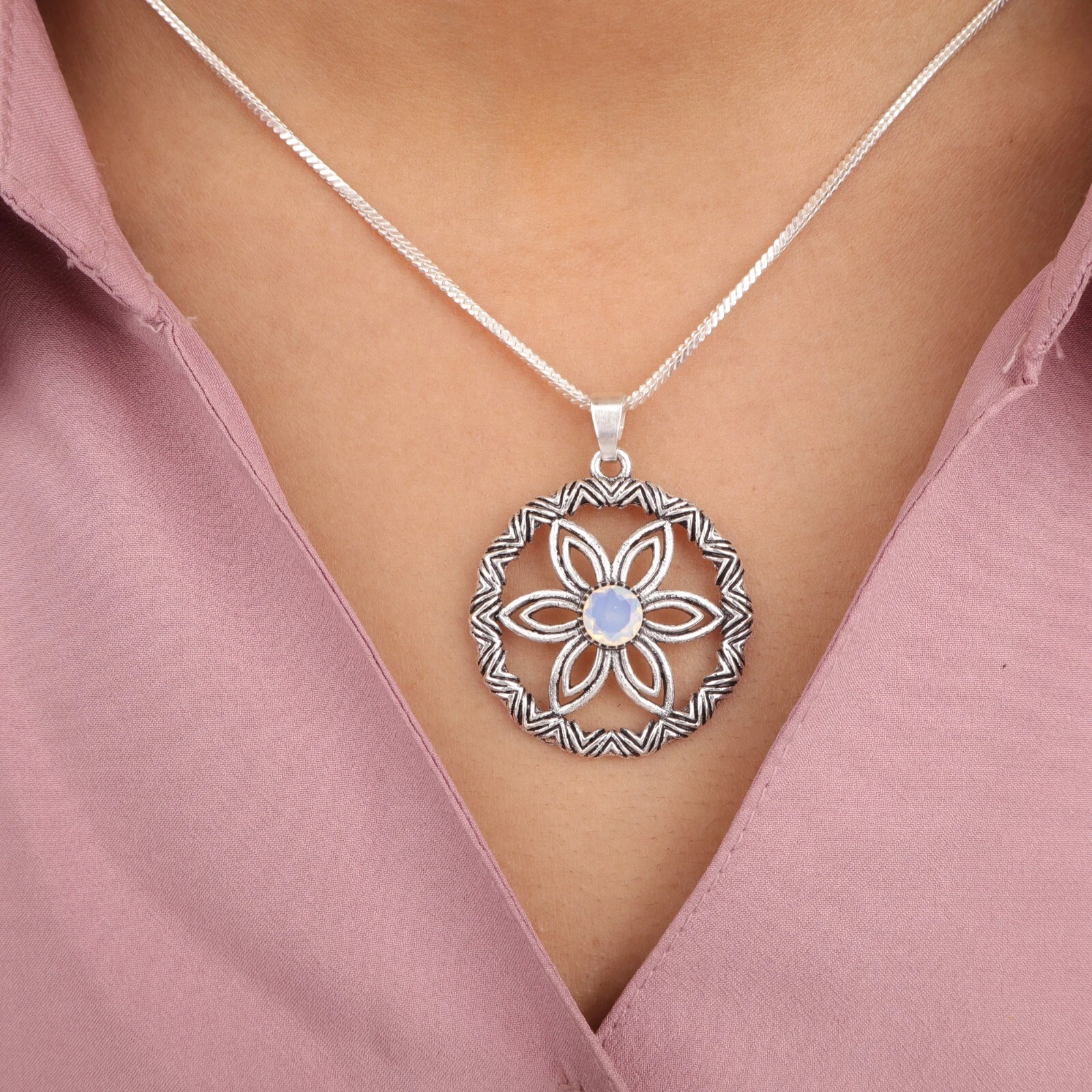 VETEMENTS Ciondolo pietra nascita ottobre gioielli argento sterling 925 opale latteo 1 48"