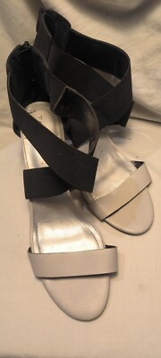 Tahari Black/White/Beige Open Toe Stack Heel Sandal Sz. 11m ''Aruba'' 