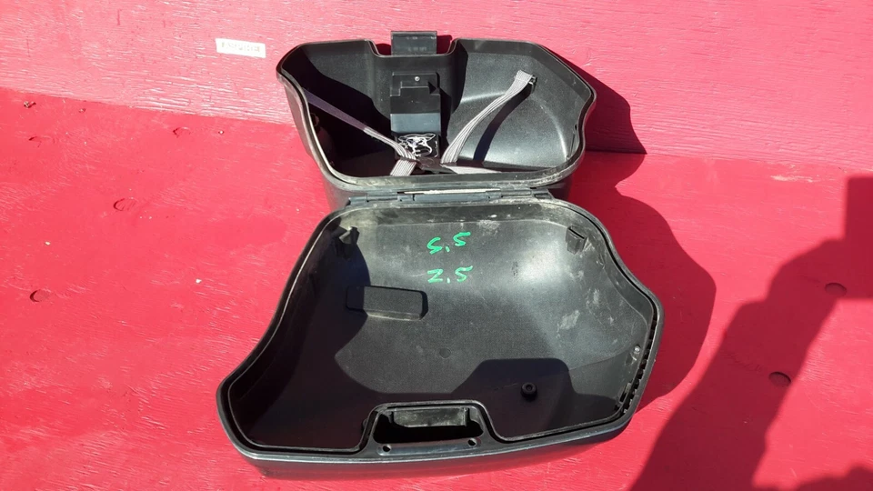 2002-2005 Ducati ST4 ST4S Sport Touring Right Saddle Bag Pannier W/ Key OEM  Foto 3 de 4