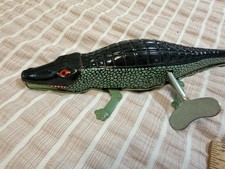 Vintage Windup Metal Alligator Toy