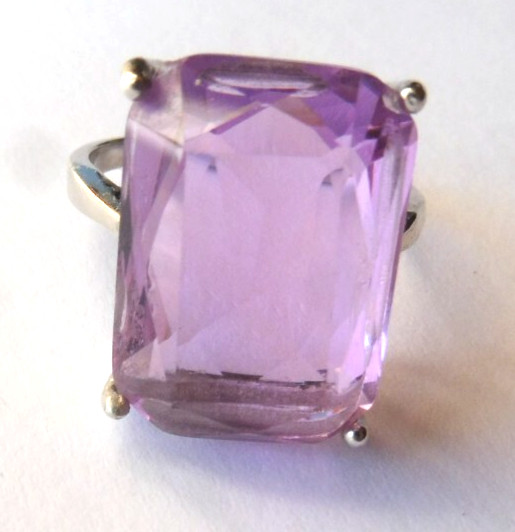 Bague en améthyste lavande 19 cts taille 54 en argent massif pour femme