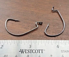 25ct 1/0 Worm Hooks EWG EXTRA WIDE GAP BLACK NICKEL OFF SET 2X STRONG