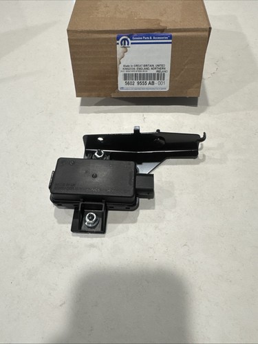New Mopar 56029555AB Tire Pressure Monitoring Module 2011-2014 Town & Country