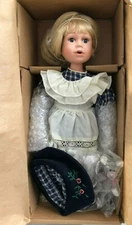 BOYDS PORCELAIN DOLL - 12"YESTERDAY'S CHILD COLLECTION - LESLIE W/ NIBBLES