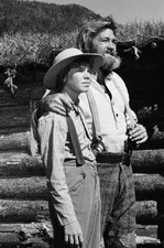 John Bishop As Robbie Cartman, Dan Haggerty On Grizzly Adams 1977 OLD TV PHOTO