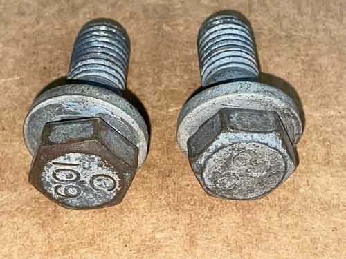 Corvette Rear caliper bracket bolt bolts 85,86,87,88,89,90,91,92,93,94,95,96 GM - Foto 1 di 2